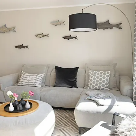 Lister Brise ليست